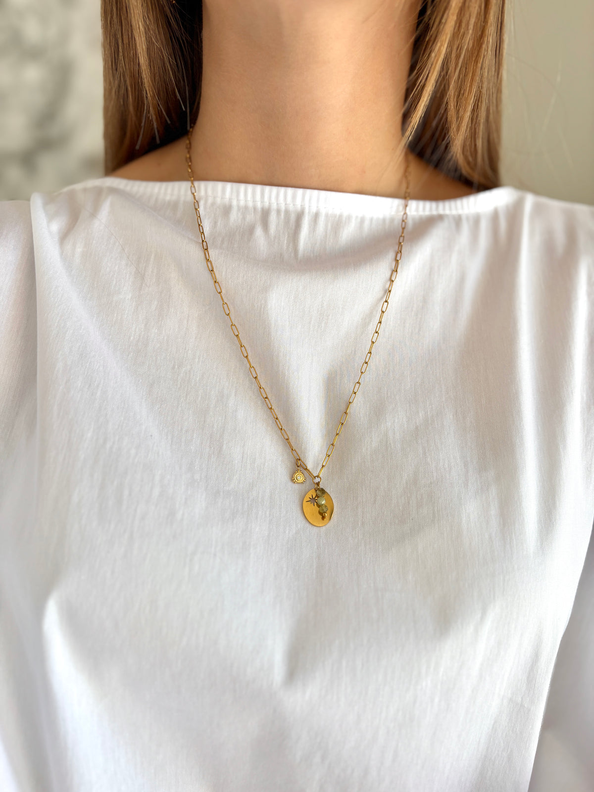 Collier CAROLINE