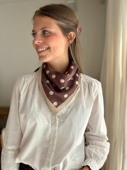 Foulard à poids