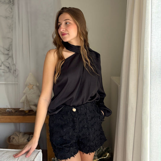 Short MILLY